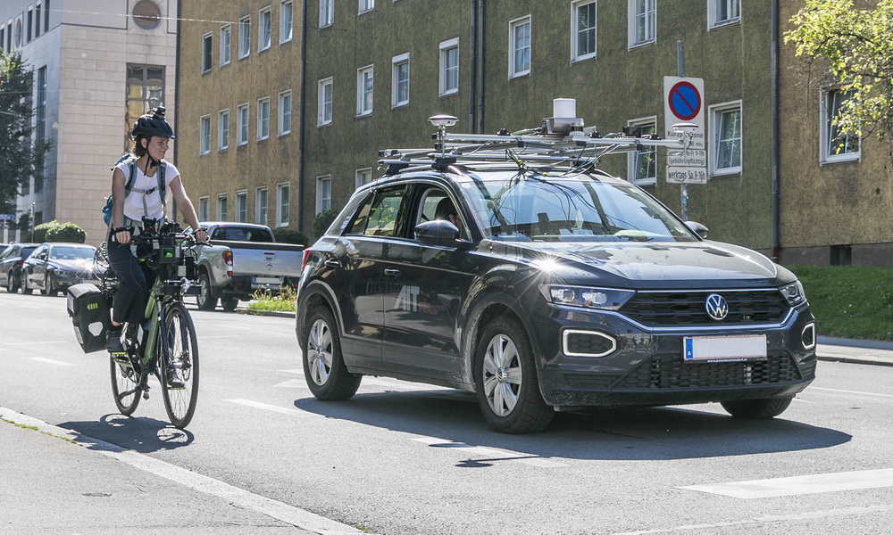 Interaktion von Radfahrenden und autonomen Fahrzeugen im gemischten Verkehr: Radfahrende erwarten klare Signale von autonomen Fahrzeugen © Salzburg Research/wildbild, Herbert Rohrer