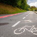 Neue Bodenmarkierungen auf Freilandstraßen im Test © Thomas Hude